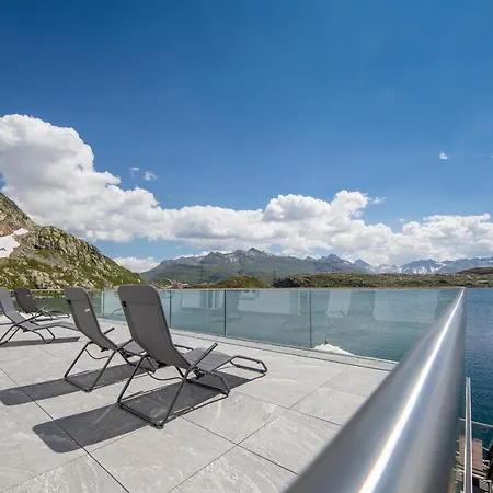 Grimsel Passhoehe Oberwald