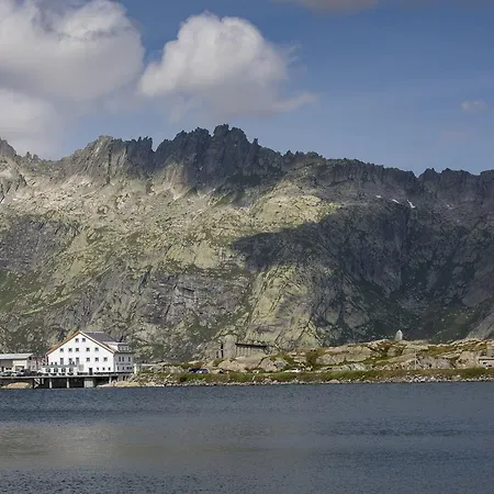 Grimsel Passhoehe Hotel 3*