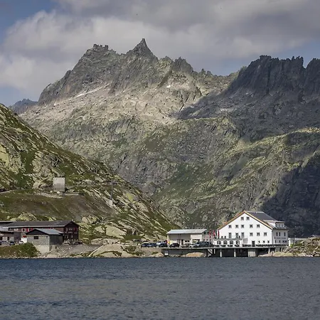 Grimsel Passhoehe Hotel Oberwald