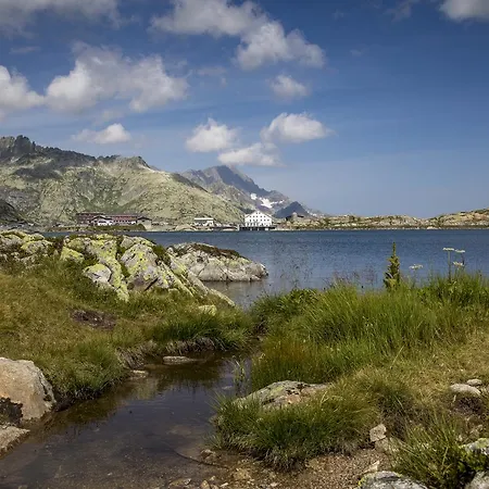 Grimsel Passhoehe Oberwald