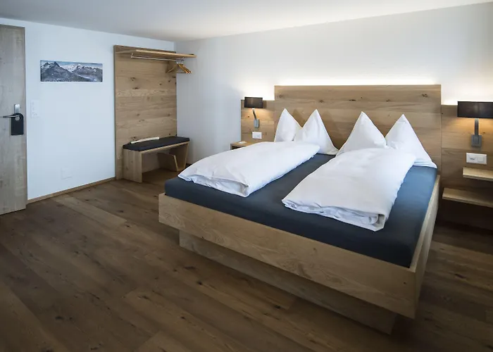 Grimsel Passhoehe 3*