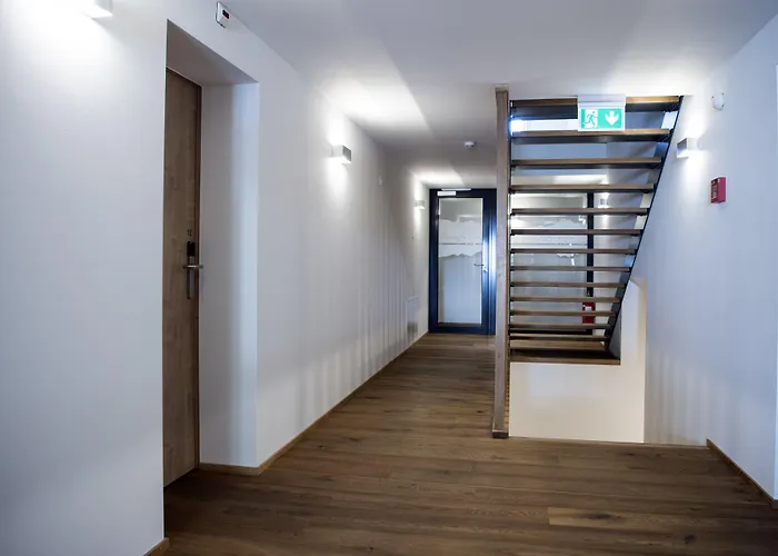 Grimsel Passhoehe Hotel