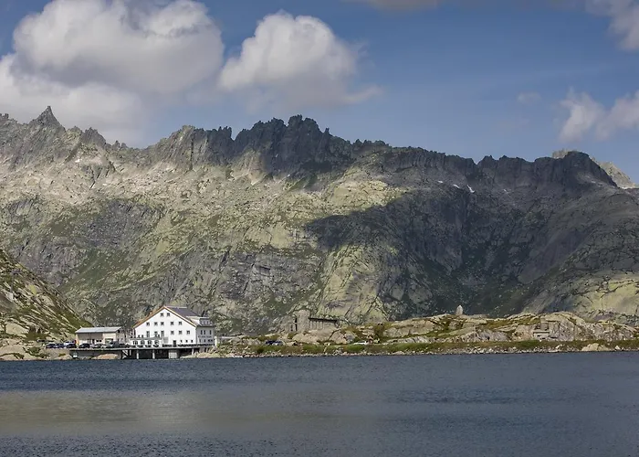 Grimsel Passhoehe Hotel 3*