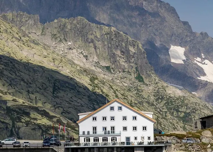 Grimsel Passhöhe 3*