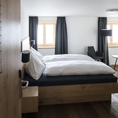 Grimsel Passhoehe 호텔 3*
