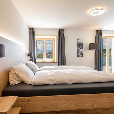 Grimsel Passhoehe 호텔 3*
