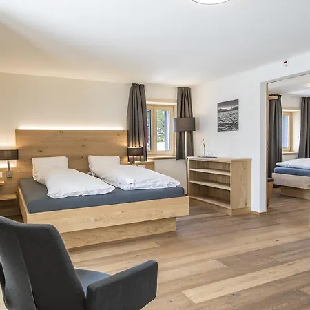 Grimsel Passhoehe Hotel 3*