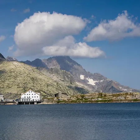 Grimsel Passhoehe Hotel Oberwald